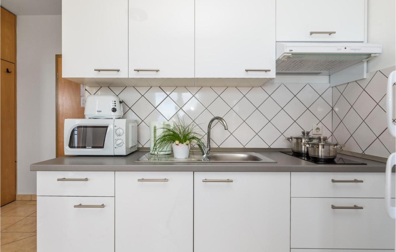 Nice Apartment In Volosko With Kitchen Exterior foto